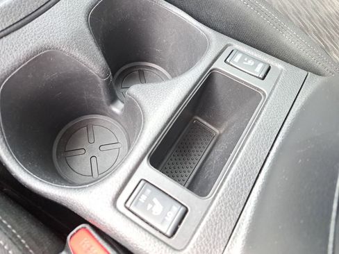 Used 2020 Nissan Rogue SV w/ Sun & Sound Touring Package image 27