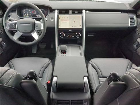 New 2026 Land Rover Discovery S AWD/4WD image 22