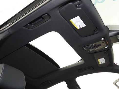 Used 2023 Audi SQ5 Premium Plus w/ Premium Plus Package image 18