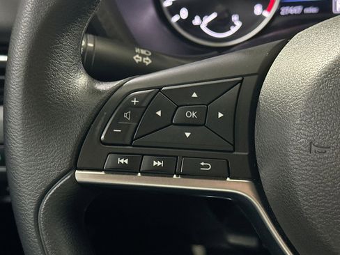 Used 2024 Nissan Sentra SV image 21