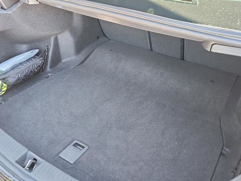 Used 2016 Mercedes-Benz C 300 C 300 image 40