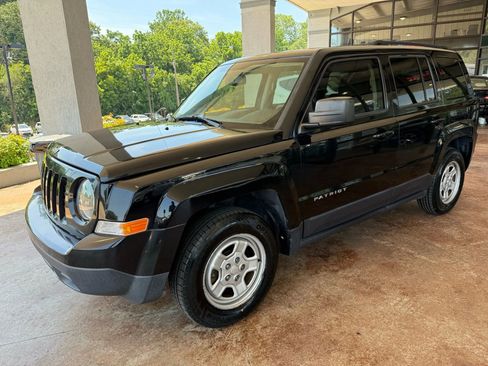 Used 2016 Jeep Patriot Sport w/ Power Value Group image 3