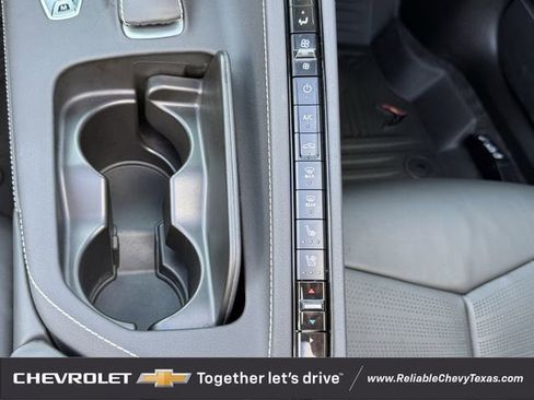 Used 2025 Chevrolet Corvette Stingray Preferred Conv w/ Z51 Performance Package RWD image 20