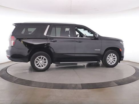 Used 2023 Chevrolet Tahoe LT w/ Luxury Package AWD/4WD image 11