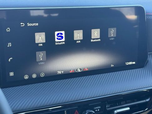 New 2026 Nissan Kicks SR w/ Cold Weather Package image 32