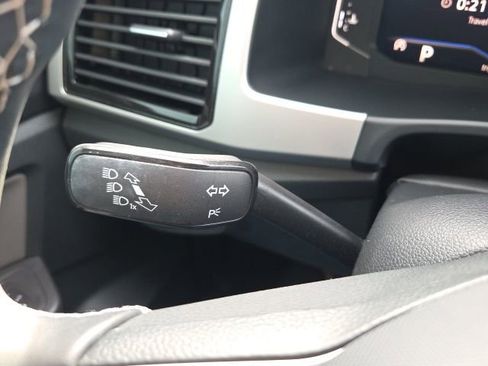 Used 2022 Volkswagen Atlas SE image 46