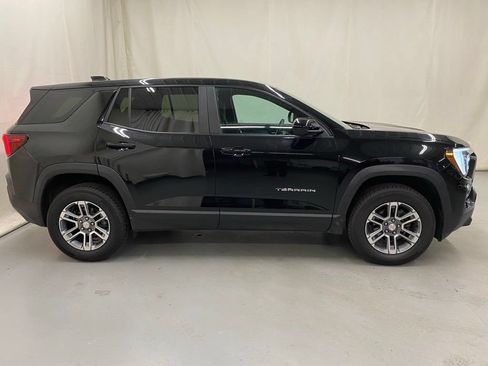 Used 2025 GMC Terrain Elevation AWD/4WD image 9