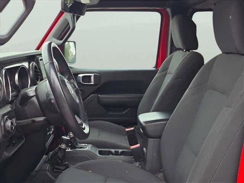 Used 2022 Jeep Wrangler Unlimited Sport image 13