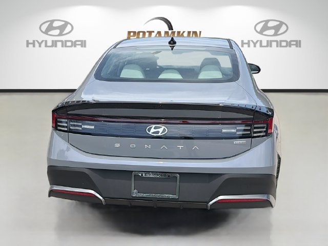 New 2026 Hyundai Sonata Blue FWD image 6