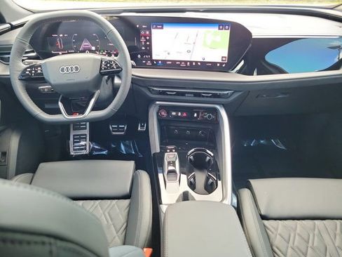 New 2025 Audi SQ5 Premium Plus image 2