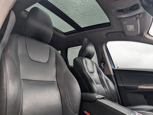 Used 2017 Volvo XC60 T6 Inscription w/ Preferred Option Package image 26