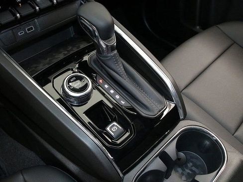 New 2026 GMC Canyon Elevation w/ Convenience Package image 25