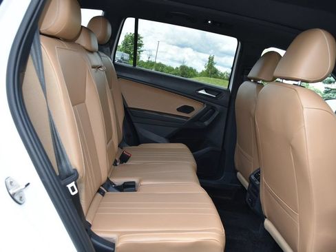 Used 2022 Volkswagen Tiguan SE AWD/4WD image 27