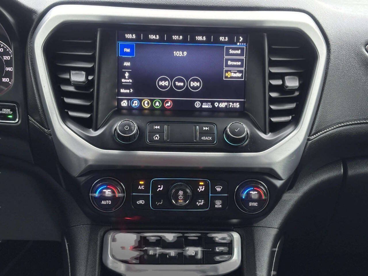 Used 2020 GMC Acadia SLT FWD image 25