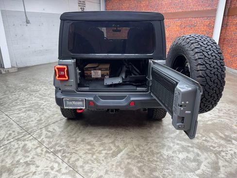 Used 2022 Jeep Wrangler Unlimited Rubicon w/ Steel Bumper Group AWD/4WD image 27