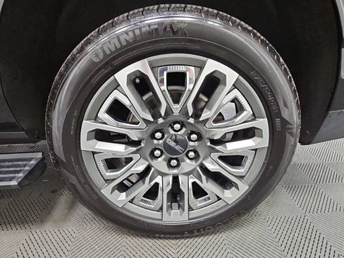 Used 2023 GMC Yukon XL Denali Ultimate AWD/4WD image 49