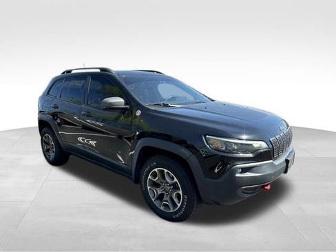 Used 2020 Jeep Cherokee Trailhawk image 10