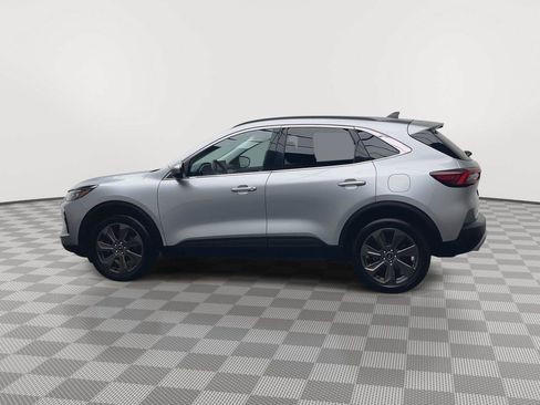 Certified 2024 Ford Escape Platinum AWD/4WD image 36