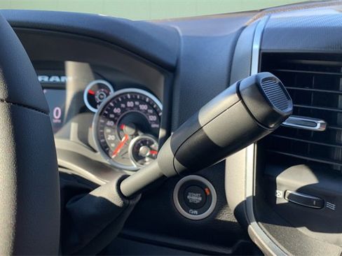 New 2025 RAM 2500 Big Horn image 32