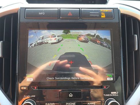 Used 2022 Subaru Ascent Premium w/ Convenience Package AWD/4WD image 19