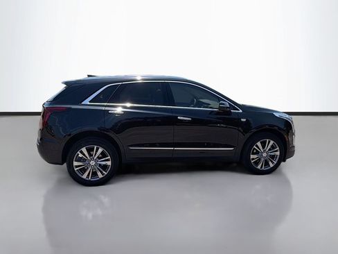 Certified 2024 Cadillac XT5 Premium Luxury w/ Technology Package FWD image 4