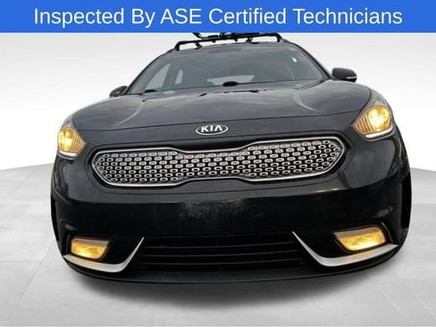 Used 2017 Kia Niro EX image 2
