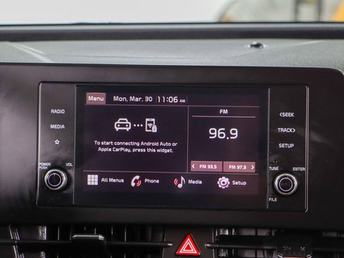 Used 2024 Kia Sportage LX image 19