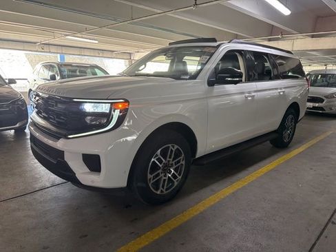 Used 2025 Ford Expedition Max Active image 1