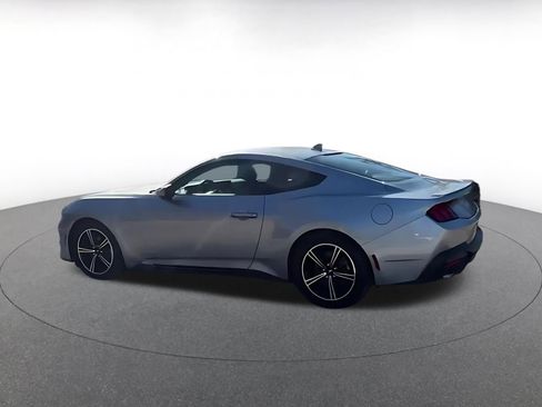 Used 2024 Ford Mustang Premium image 9