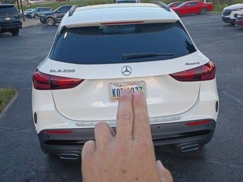 Used 2025 Mercedes-Benz GLA 250 4MATIC image 10