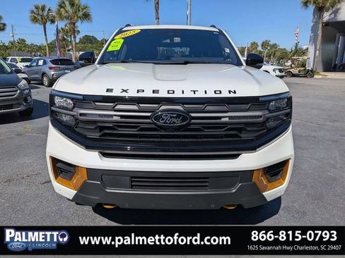 Used 2025 Ford Expedition Tremor AWD/4WD image 9