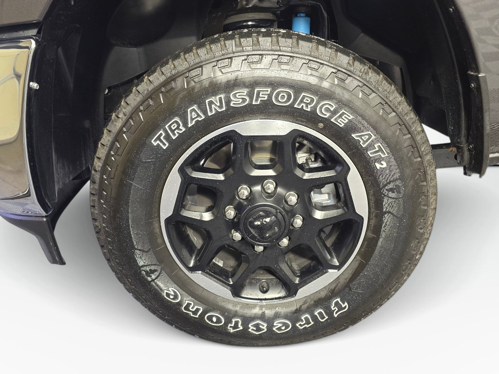 New 2026 RAM 2500 Laramie AWD/4WD image 13