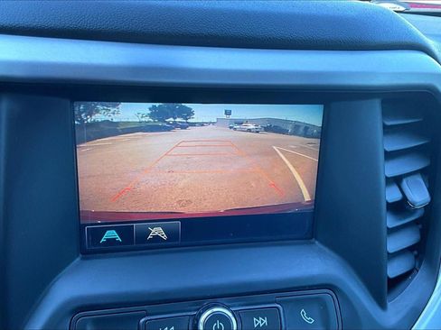 Used 2018 GMC Acadia SLE FWD image 21