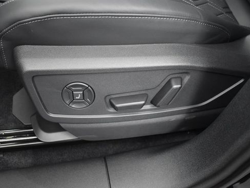 New 2026 Audi SQ5 Premium Plus AWD/4WD image 7