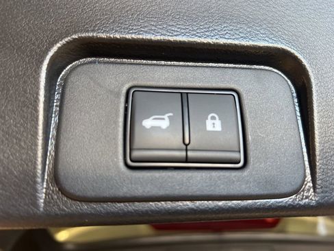 Certified 2024 Nissan Rogue SV image 15