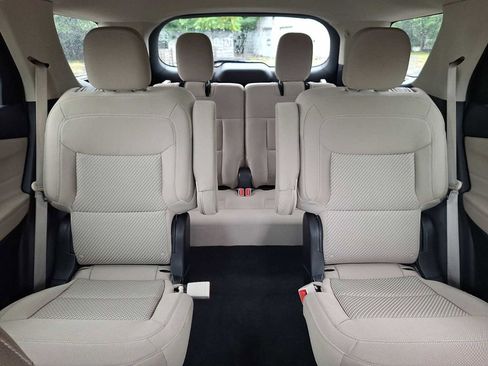 Used 2022 Ford Explorer XLT w/ Class IV Trailer Tow Package image 13