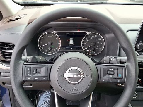 Used 2022 Nissan Rogue SV image 21