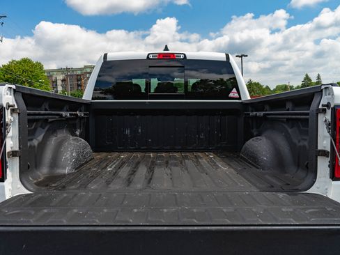 Used 2020 RAM 1500 Sport w/ Leather & Sound Group AWD/4WD image 9