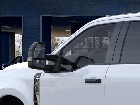 New 2026 Ford F350 4x4 Crew Cab DRW Super Duty image 23