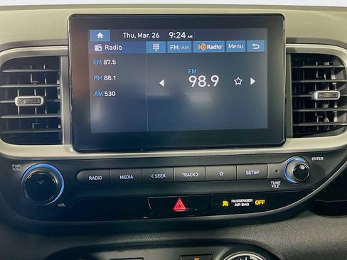 New 2026 Hyundai Venue SE FWD image 9