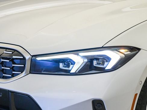 Used 2025 BMW M340i RWD image 9