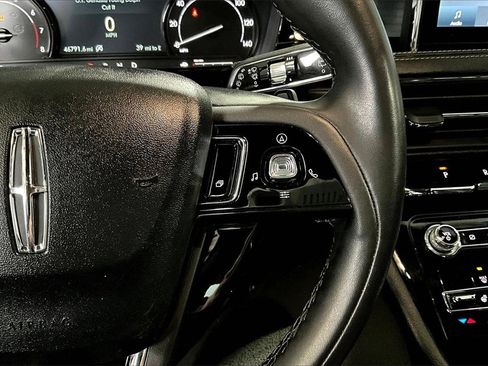 Used 2022 Lincoln Corsair Standard w/ Equipment Group 101A image 18