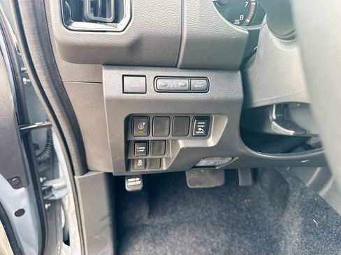 Used 2025 Nissan Frontier Pro-X w/ Pro Convenience Package RWD image 9