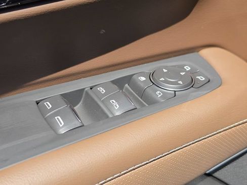 New 2026 Chevrolet Suburban High Country RWD image 22