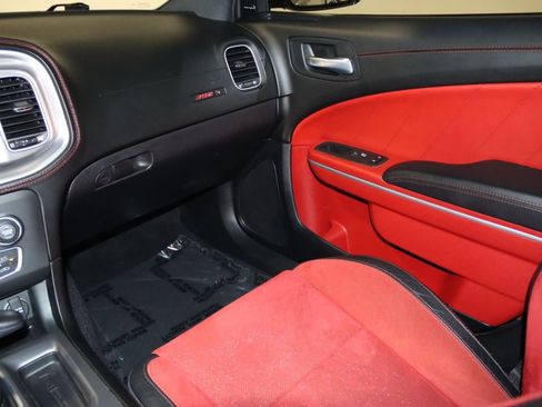 Used 2022 Dodge Charger Scat Pack RWD image 38