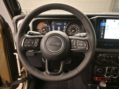 New 2026 Jeep Gladiator Mojave AWD/4WD image 32