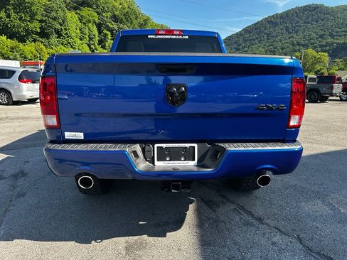 Used 2019 RAM 1500 Express w/ Express Value Package AWD/4WD image 5