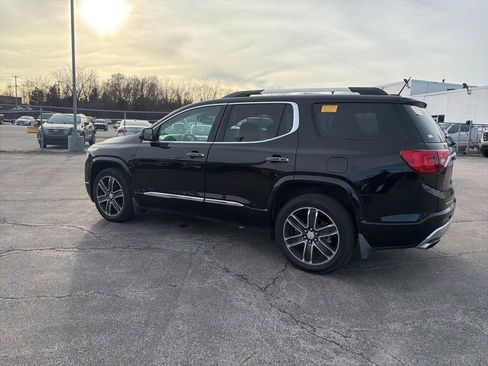 Used 2017 GMC Acadia Denali w/ Technology Package image 9