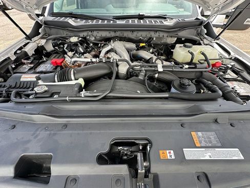New 2025 Ford F550 4x4 Supercab Super Duty image 34