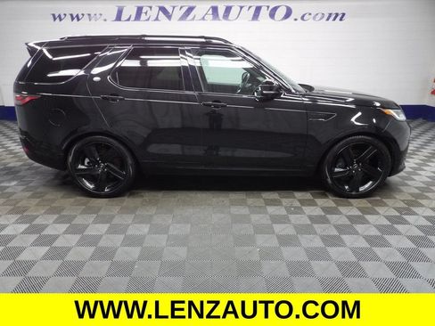 Used 2024 Land Rover Discovery Dynamic SE AWD/4WD image 2